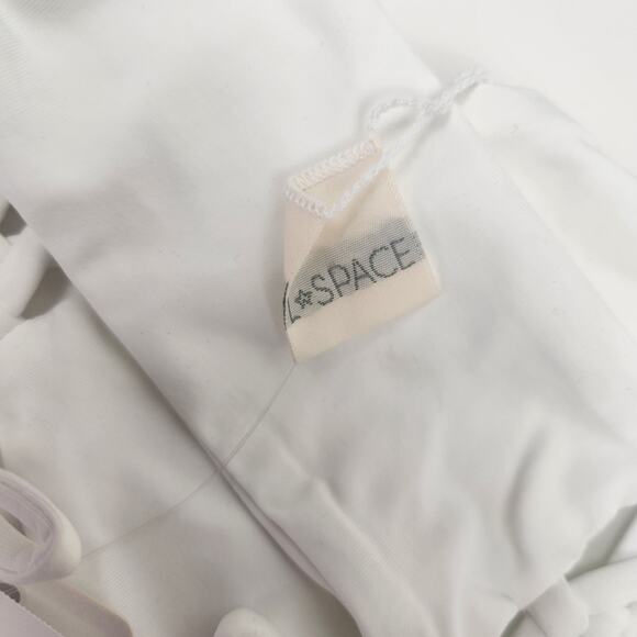 L*Space Gwen Bikini Top in White Size Small NWT Lace Up Sides Halter - Picture 5 of 5